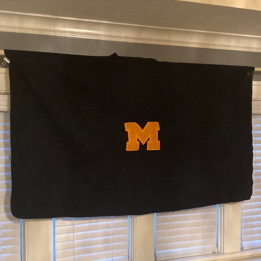 Sir James Outterwear Michigan Wolverines Wool blanket